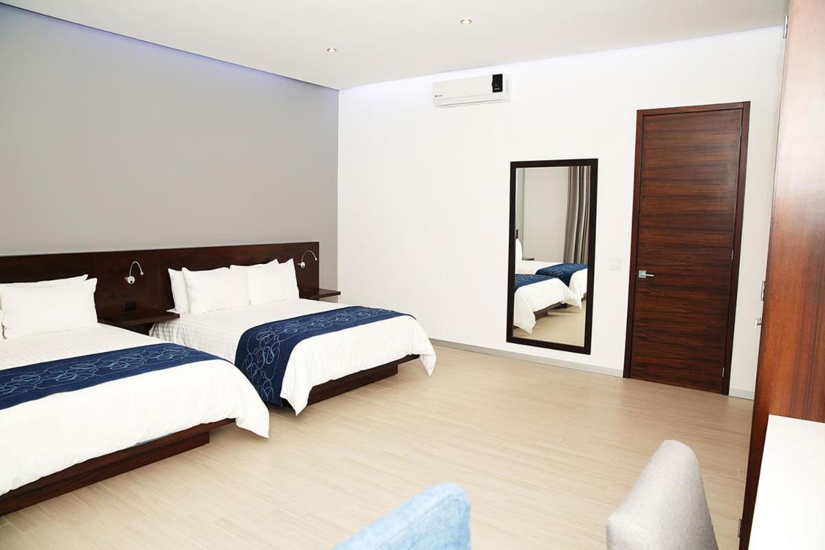 Hotel Marea Vista 恩塞纳达港 外观 照片