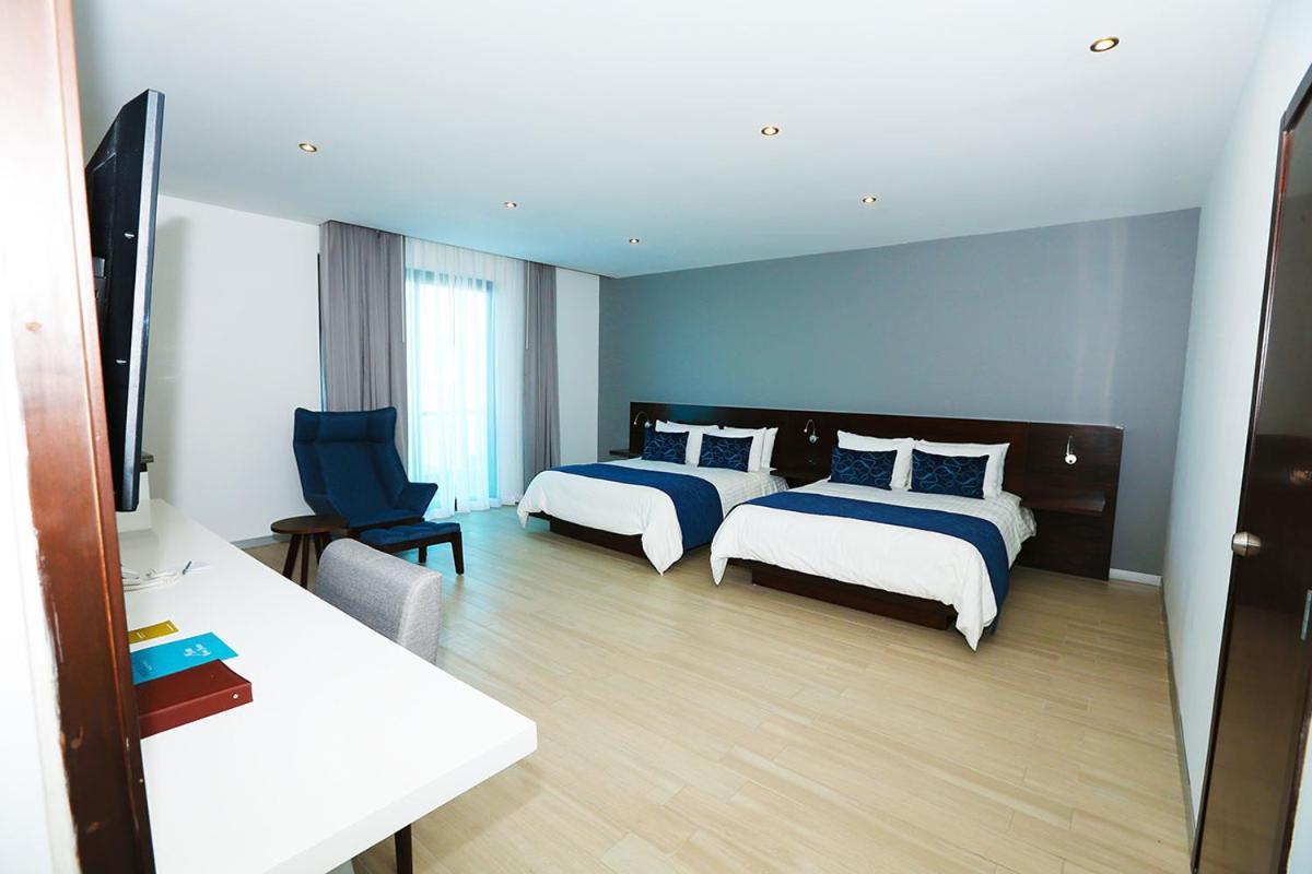 Hotel Marea Vista 恩塞纳达港 外观 照片