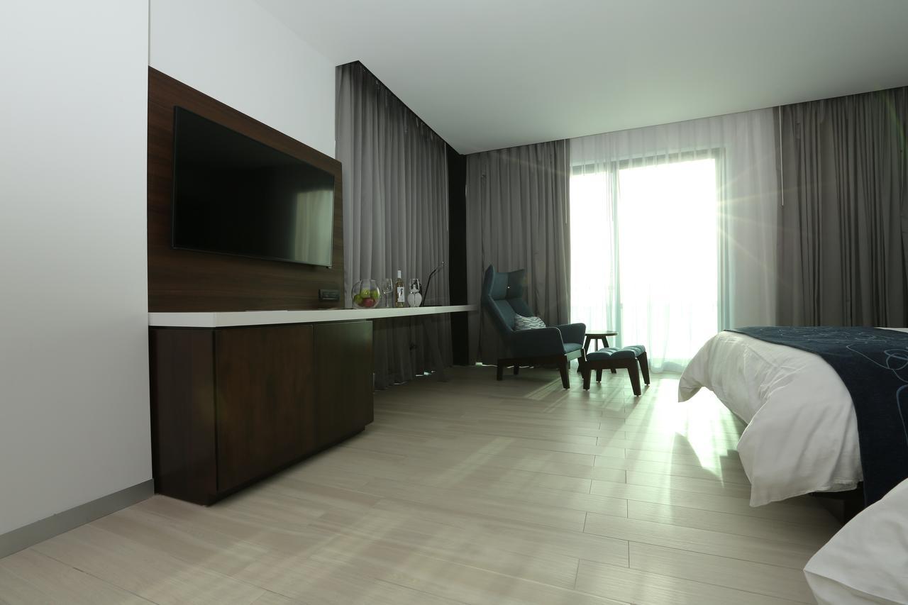 Hotel Marea Vista 恩塞纳达港 外观 照片
